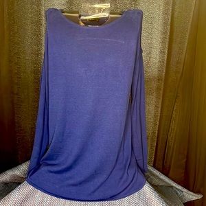 Brand new large woman’s sweater by New York & Co